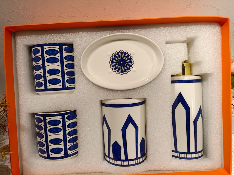 wholesale quality hermes bathroom accessories set model no. 3